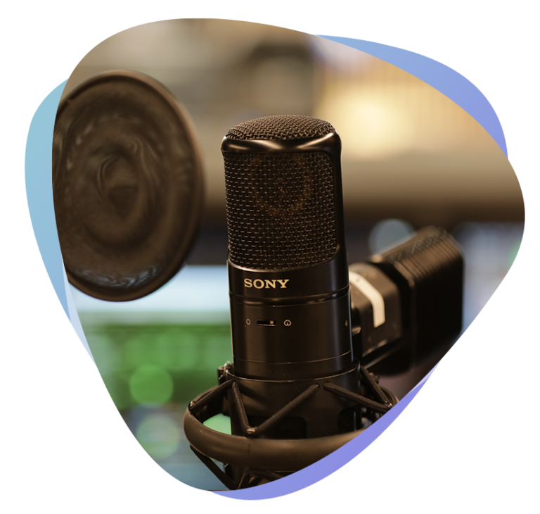 Microphone Sony pour l'enregistrement de podcasts de qualité avec Studio Podcast.